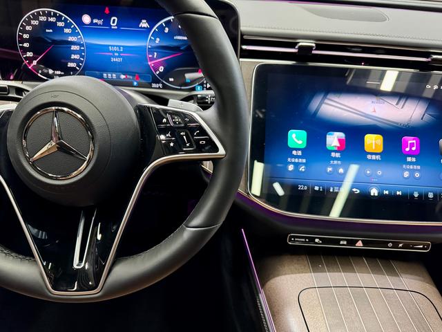 Mercedes-Benz E-Class 2024 E 300 L — фото 11