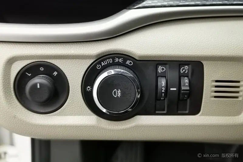 Buick Excelle — фото 11