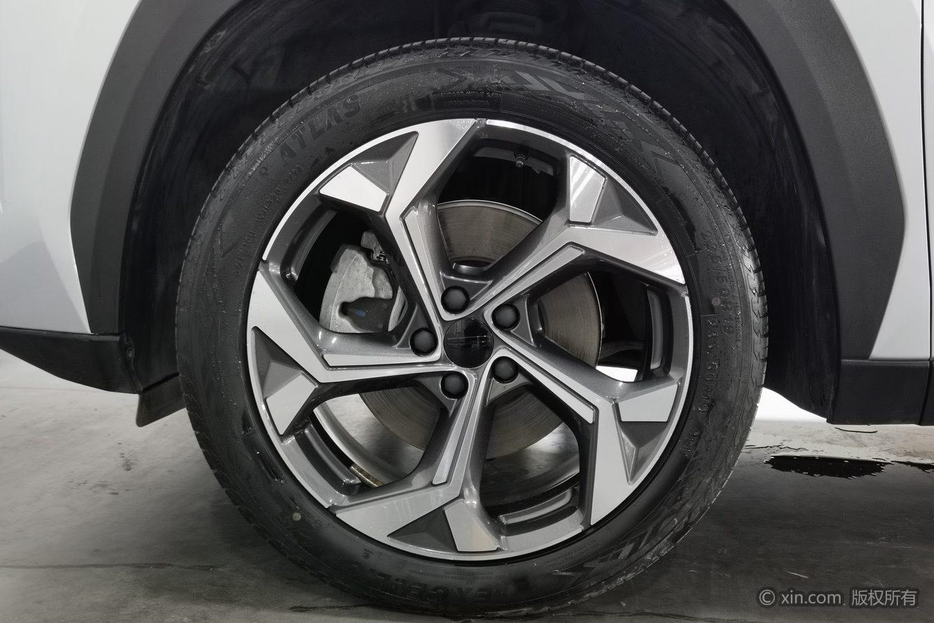 Geely Boyue L L 2023 1.5TD DCT Luxury