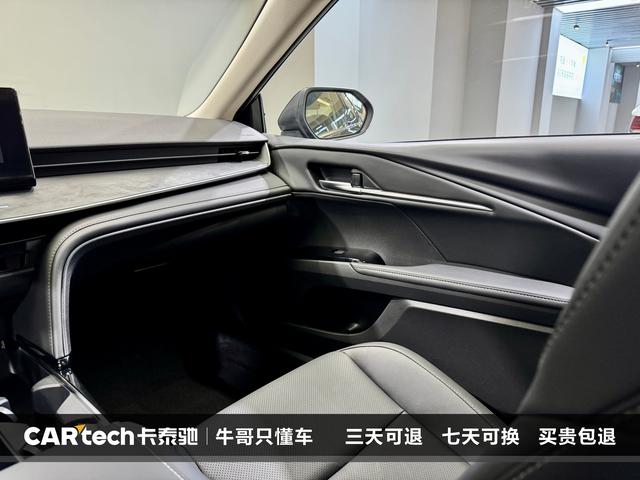 Toyota Camry 2026 2.0 HGVP — фото 18
