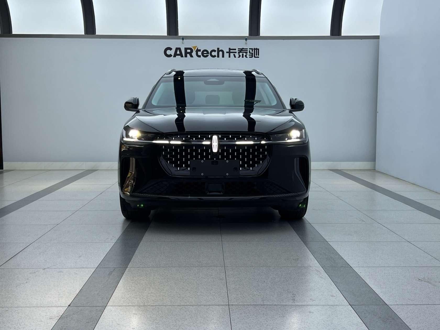 Lincoln Nautilus 2025 2.0T