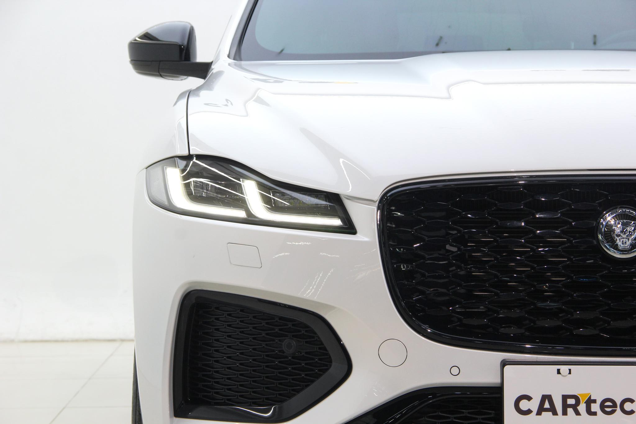 Jaguar F-Pace 2024 P250 R-Dynamic SE