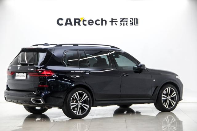 BMW X7 2022 x Drive 40i M — фото 6