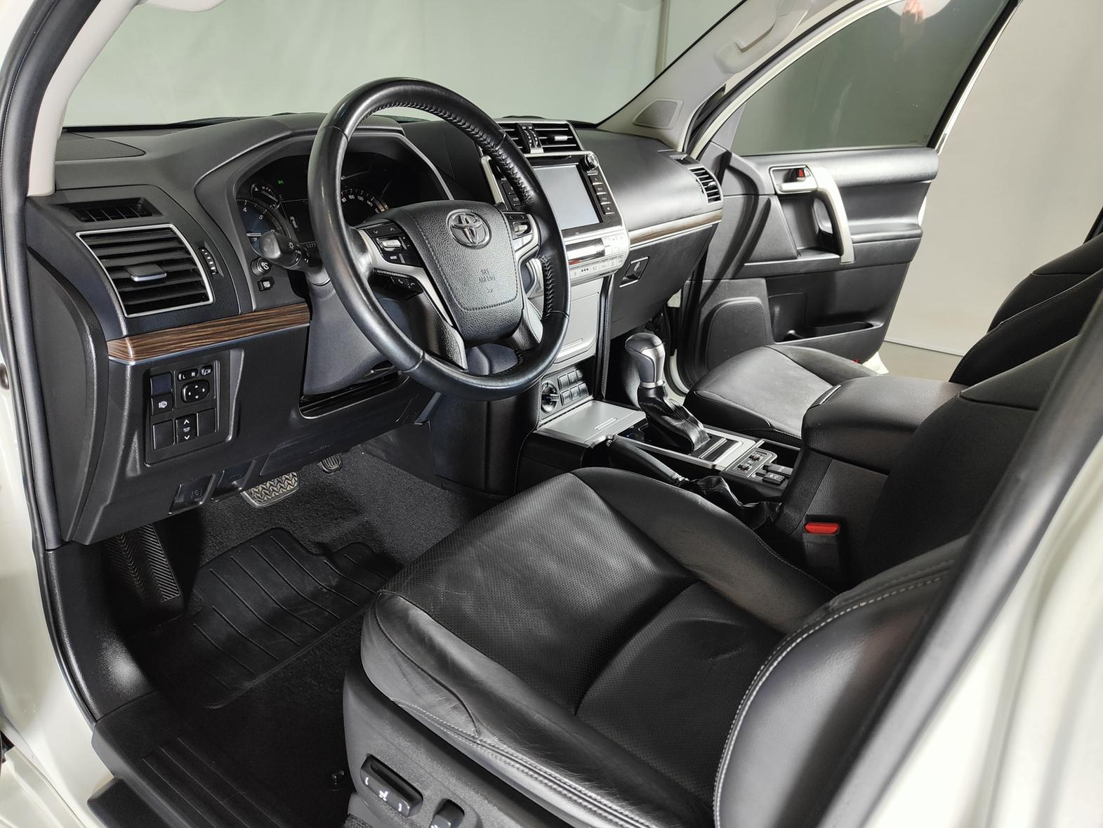 Toyota Land Cruiser Prado 2018 3.5L AT TX-L
