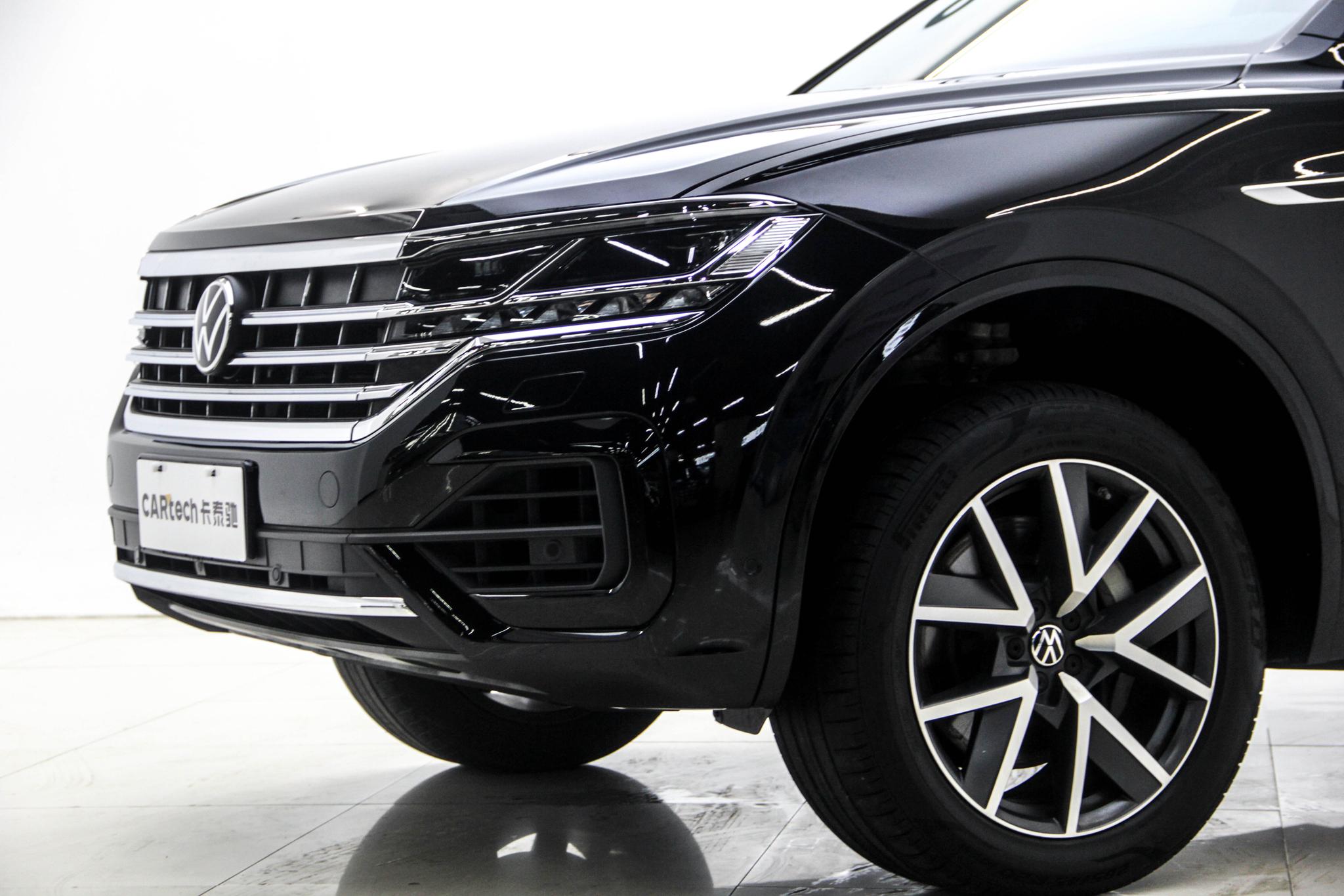 Volkswagen Touareg 2023 3.0TSI Sport