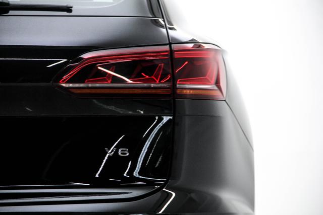 Volkswagen Touareg 2023 3.0 TSI — фото 10
