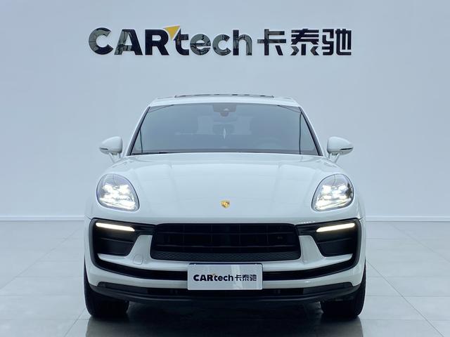 Porsche Macan 2023 Macan 2.0 T — фото 2