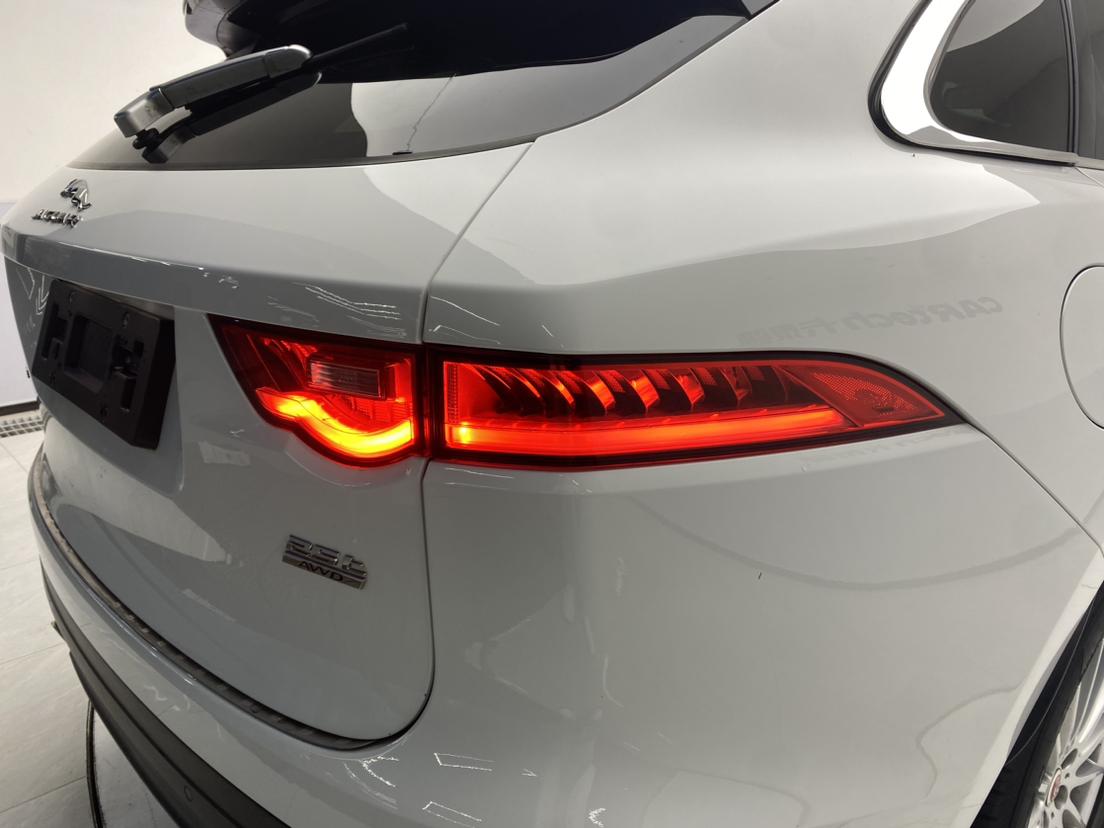 Jaguar F-Pace 2018 2.0T Premium