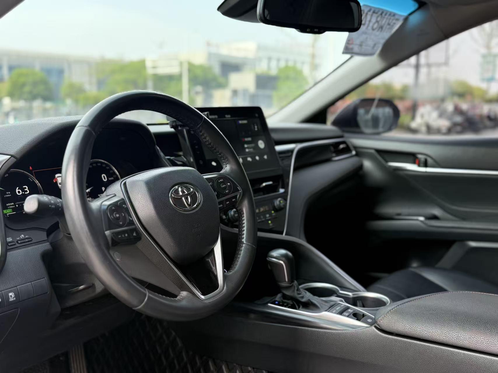Toyota Camry 2021 2.5HG Luxury