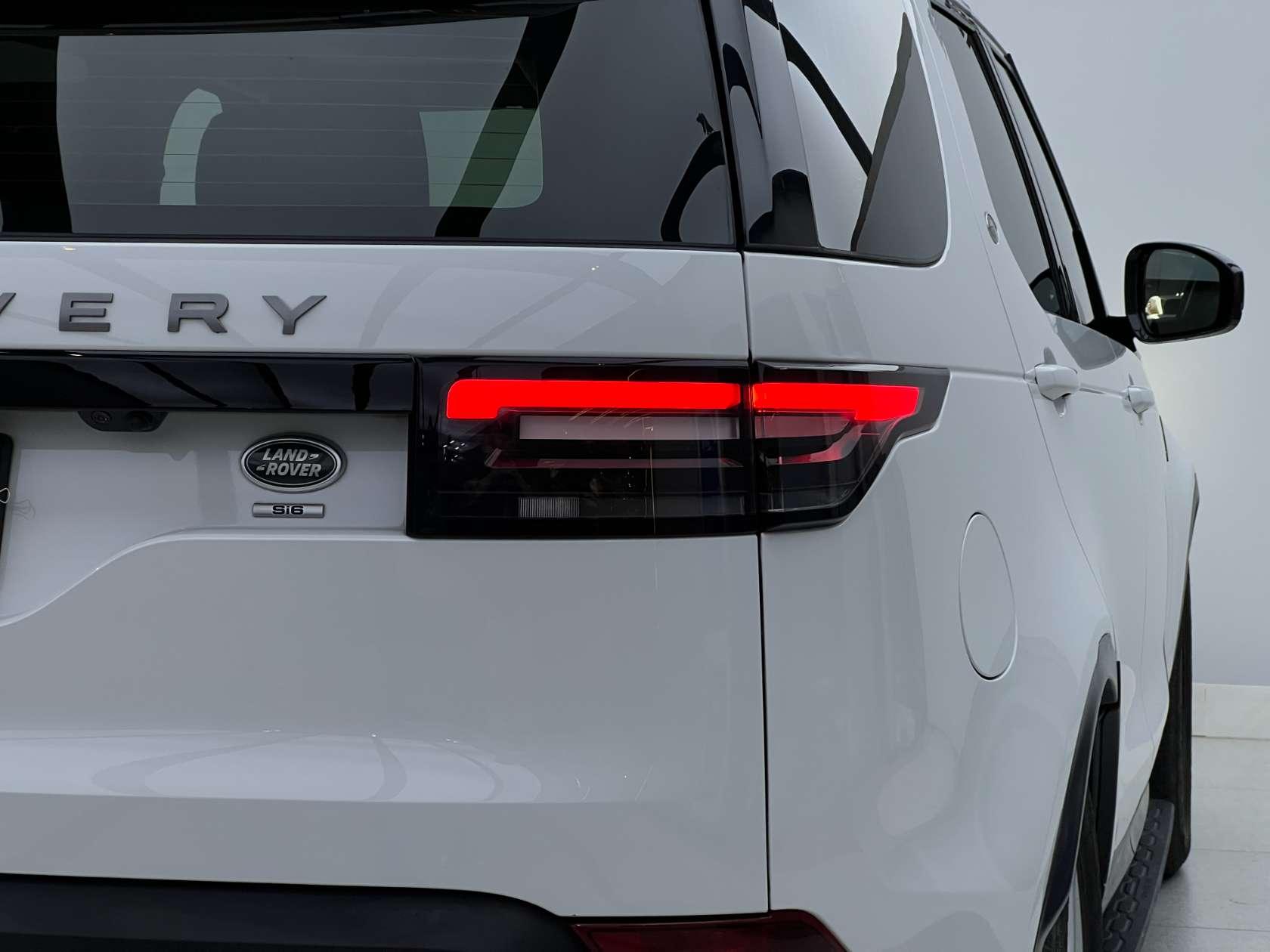 Land Rover Discovery 2019 3.0 V6 SE