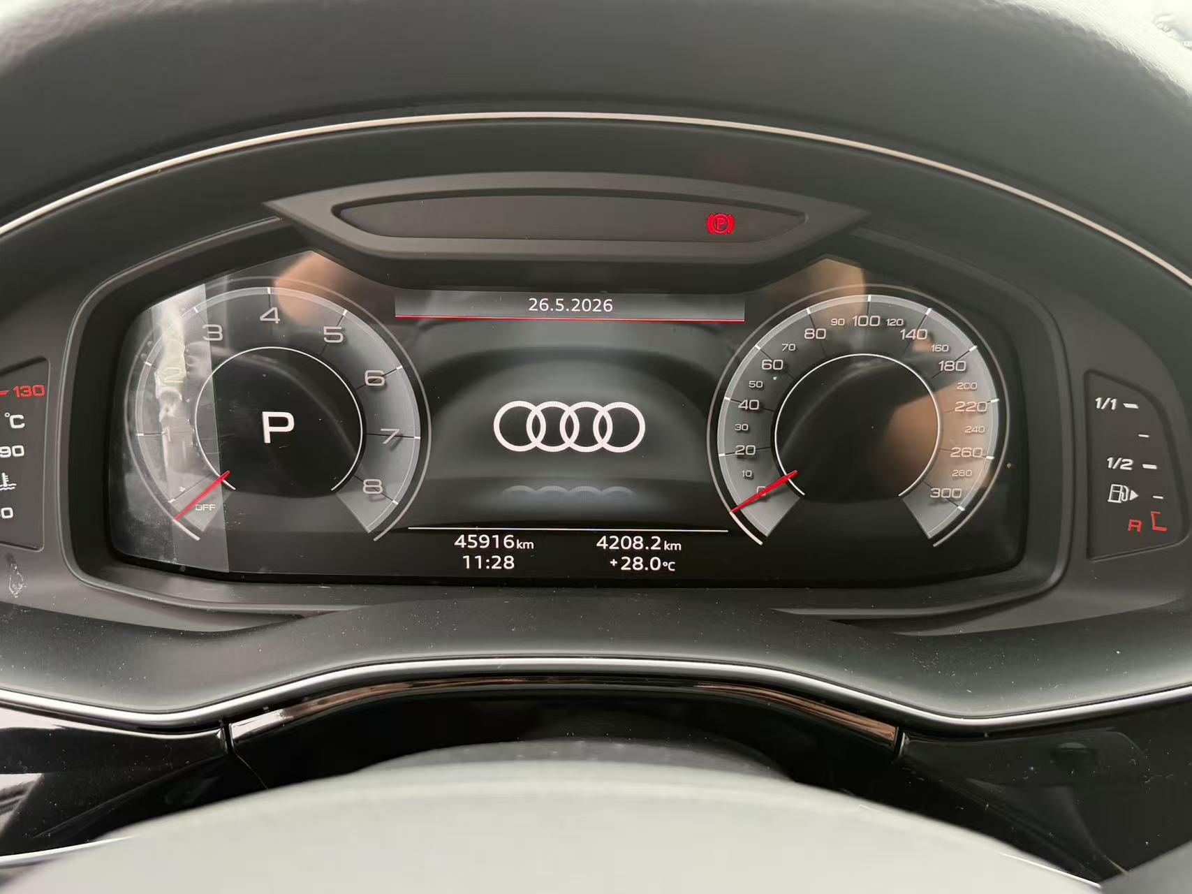 Audi Q7 2023 45 TFSI quattro S line Sport