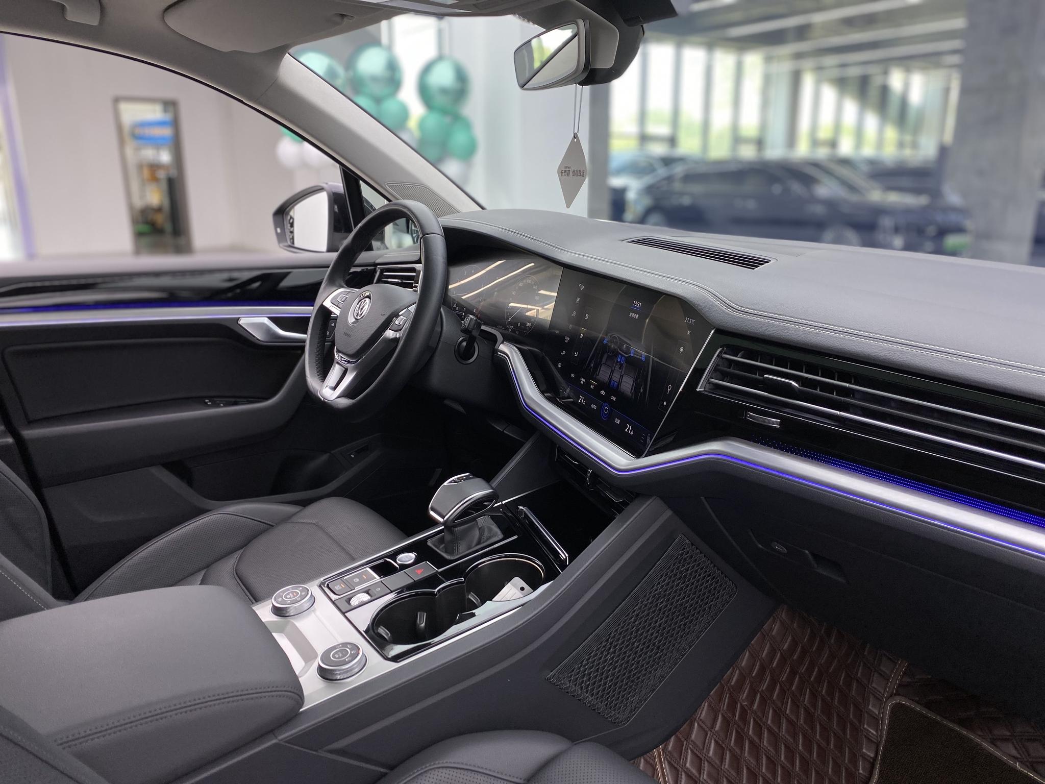 Volkswagen Touareg 2020 2.0TSI