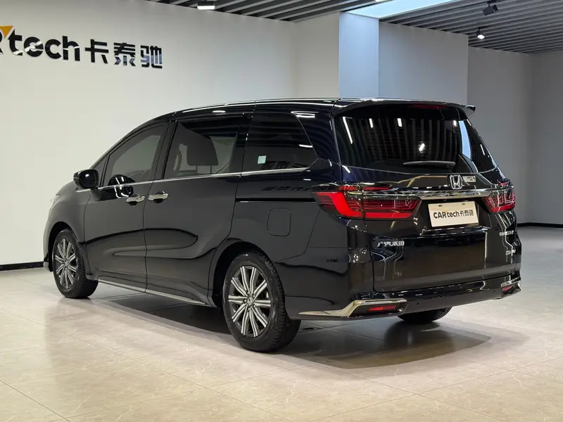 Honda Odyssey — фото 5