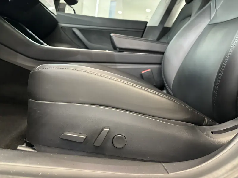 Tesla Model 3 RWD — фото 11