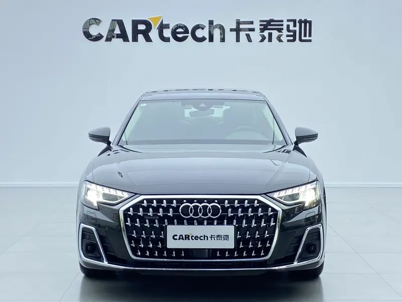 Audi A8 — фото 2