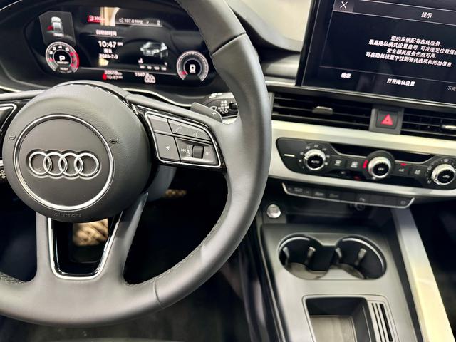Audi A4L 2023 — фото 22