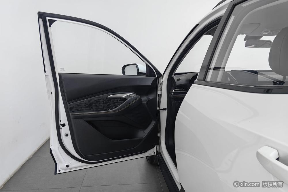 Baojun RS-3, фото 21