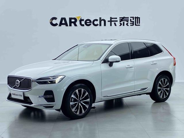 VOLVO XC60 2024 — фото 1