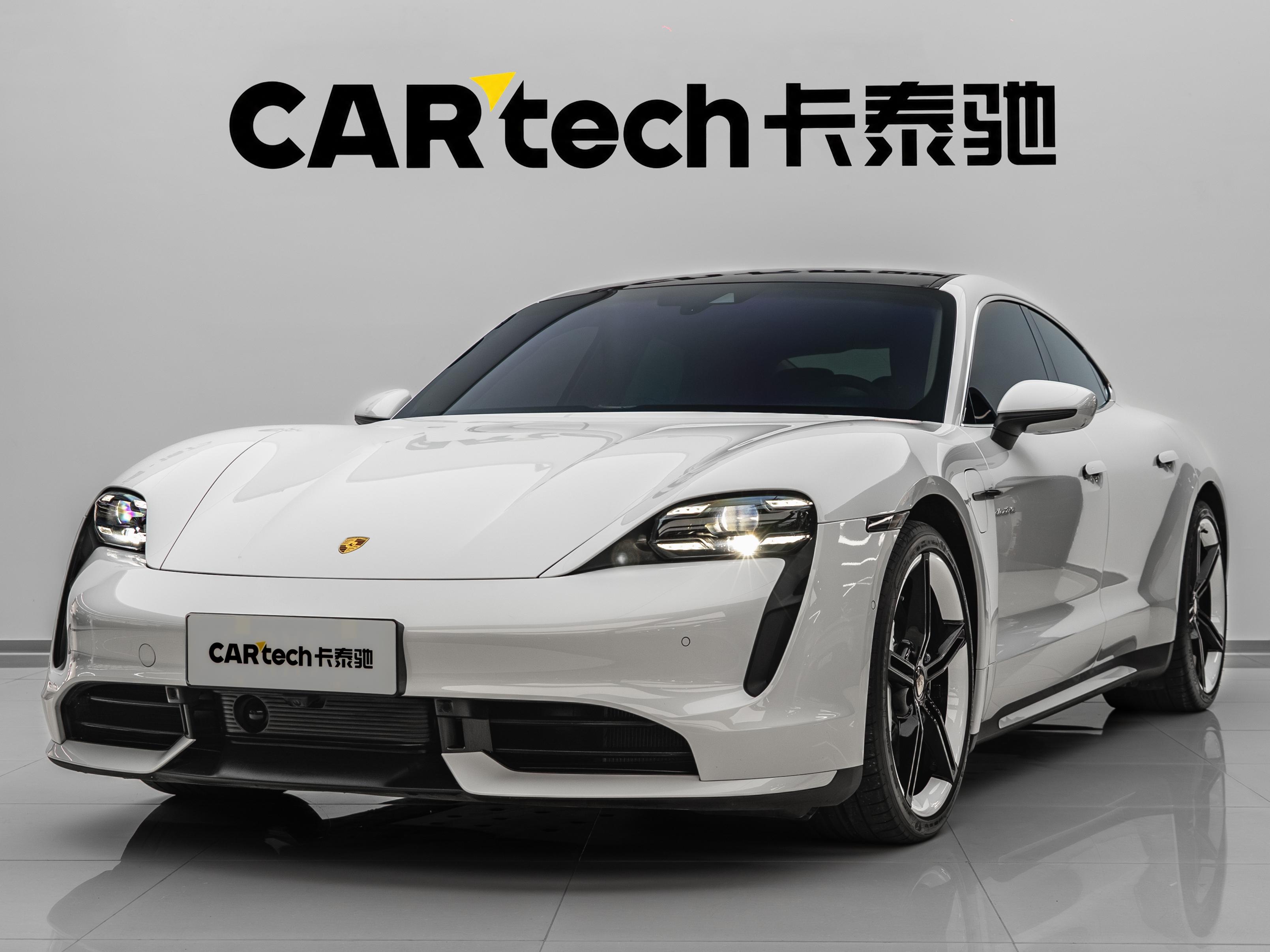 Porsche Taycan 2019