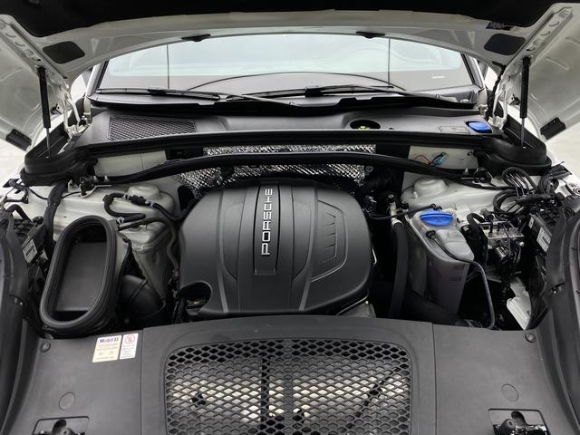 Porsche Macan 2017 — фото 6
