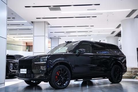 ZEEKR 9X, 2025 год