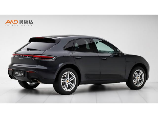 Porsche Macan 2023 Macan 2.0 T — фото 4