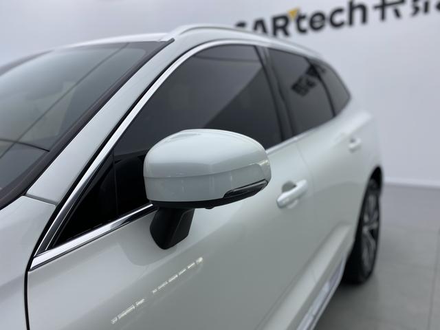 VOLVO XC60 2022 — фото 16