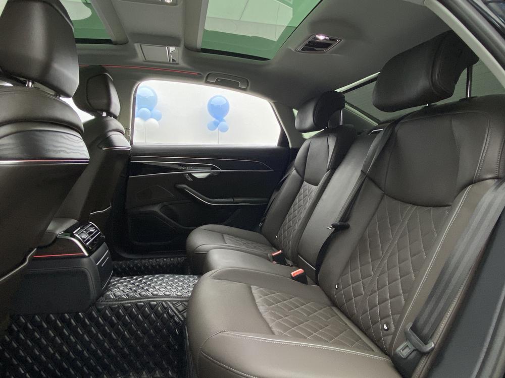 Audi A8, фото 34