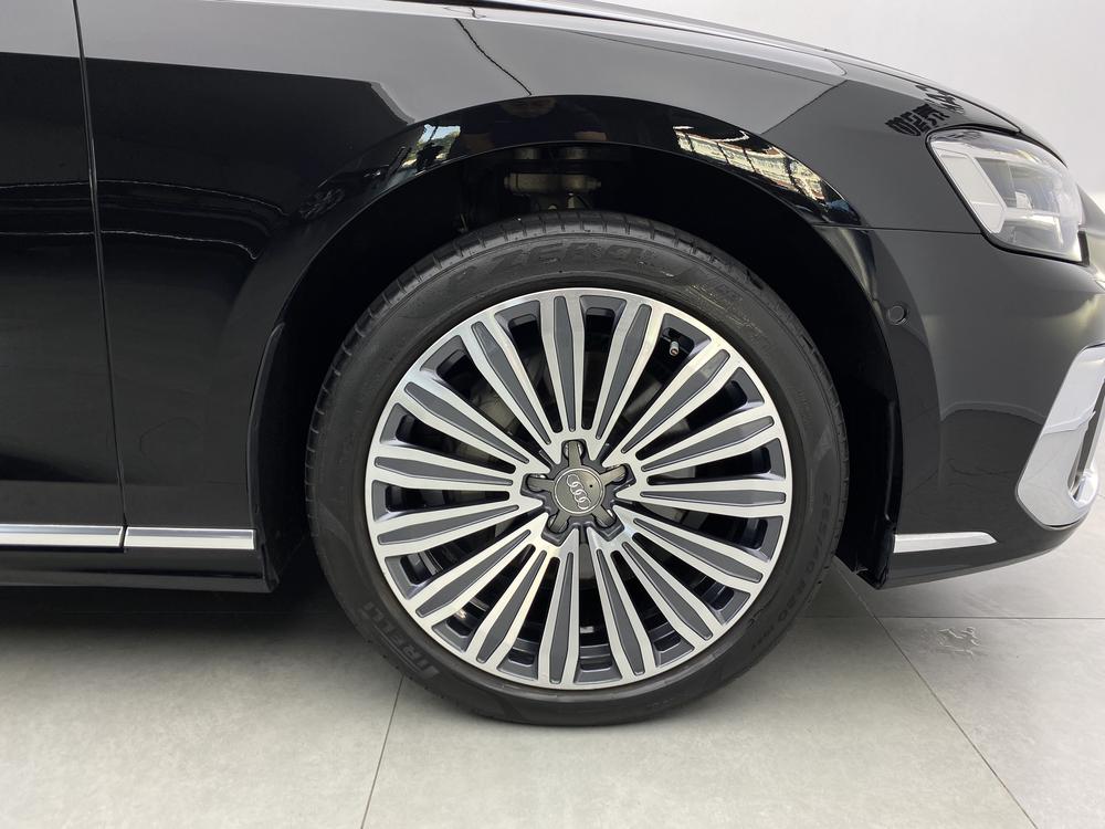 Audi A8, фото 22