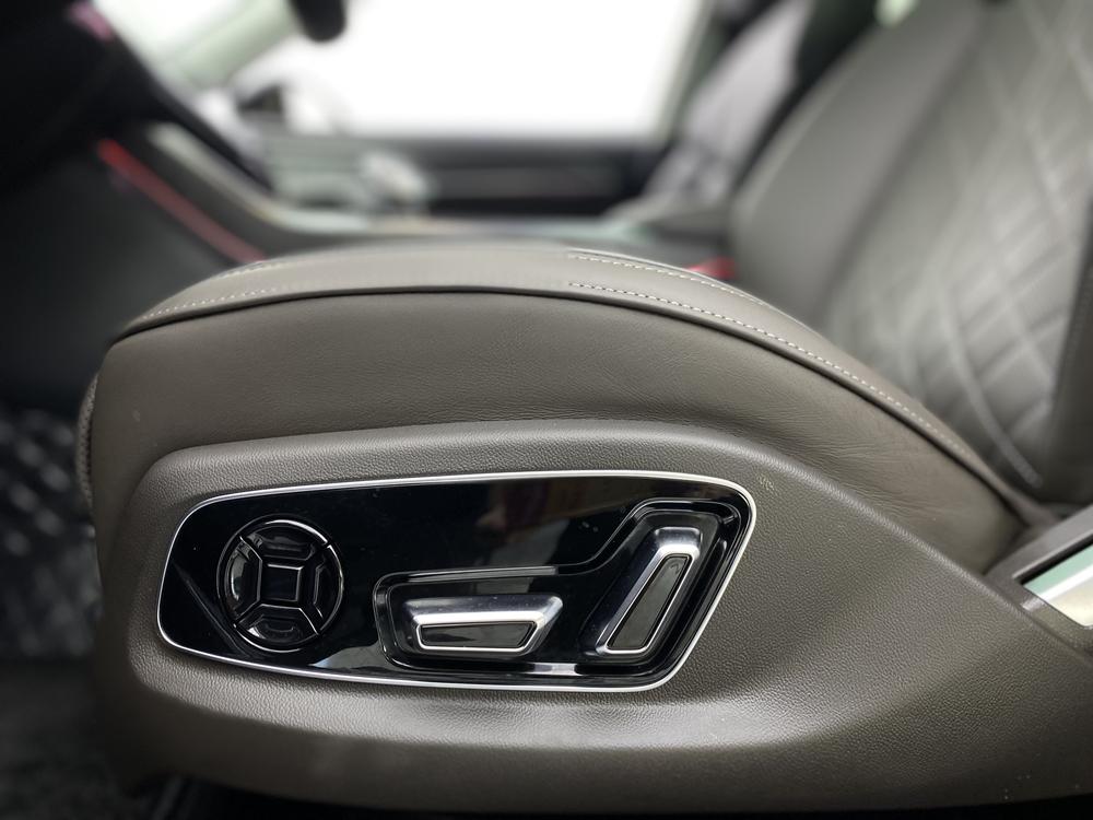 Audi A8, фото 32