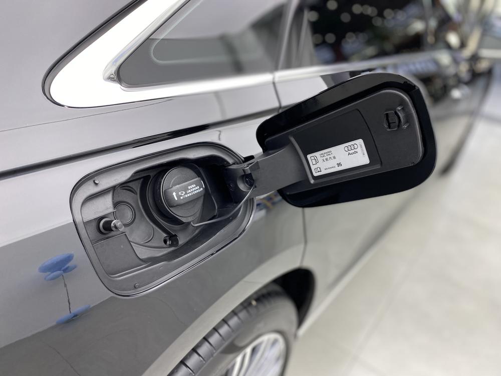 Audi A8, фото 18