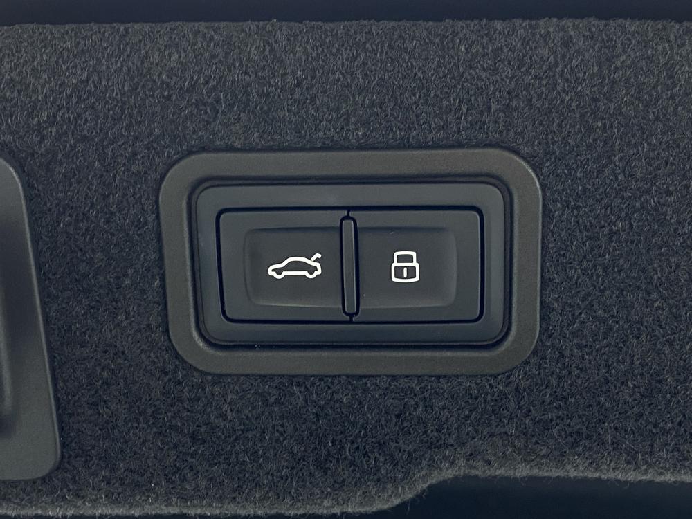 Audi A8, фото 19
