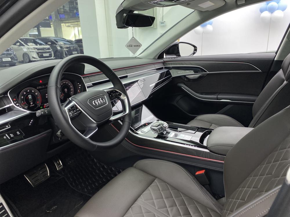 Audi A8, фото 36
