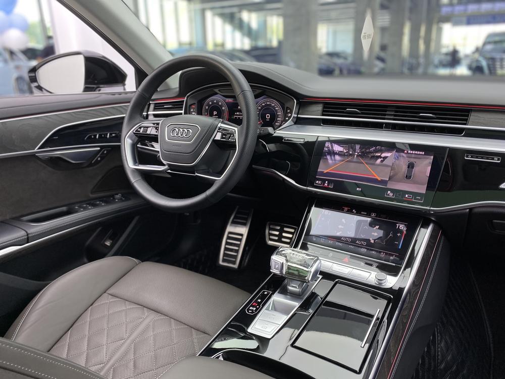 Audi A8, фото 29