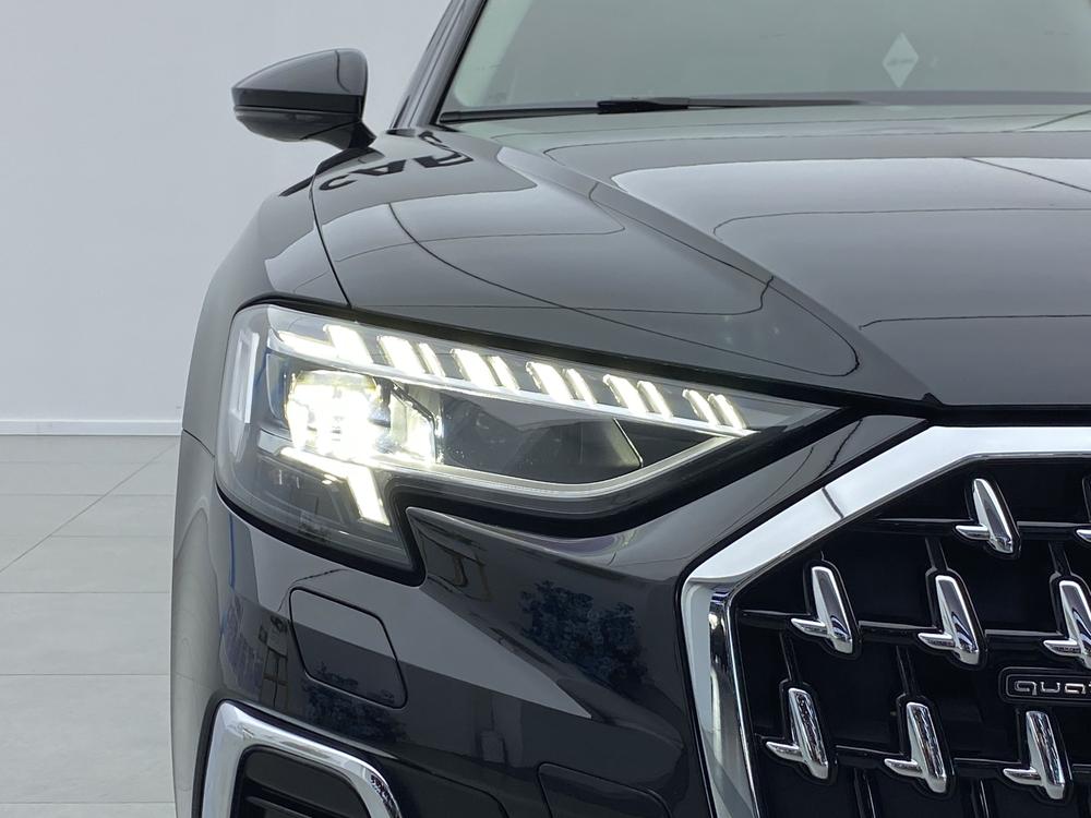 Audi A8, фото 6