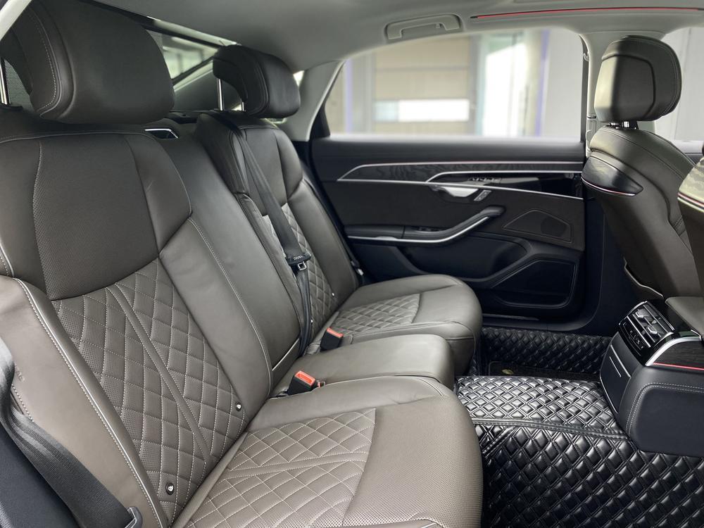Audi A8, фото 37