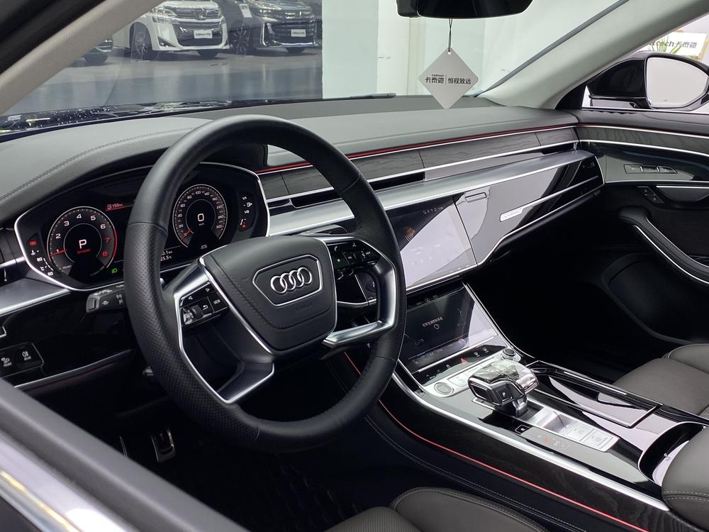 Audi A8, фото 28