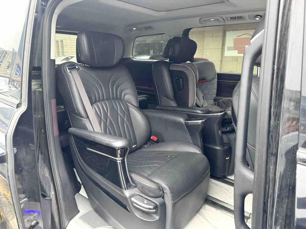 GAC Trumpchi M8, фото 9