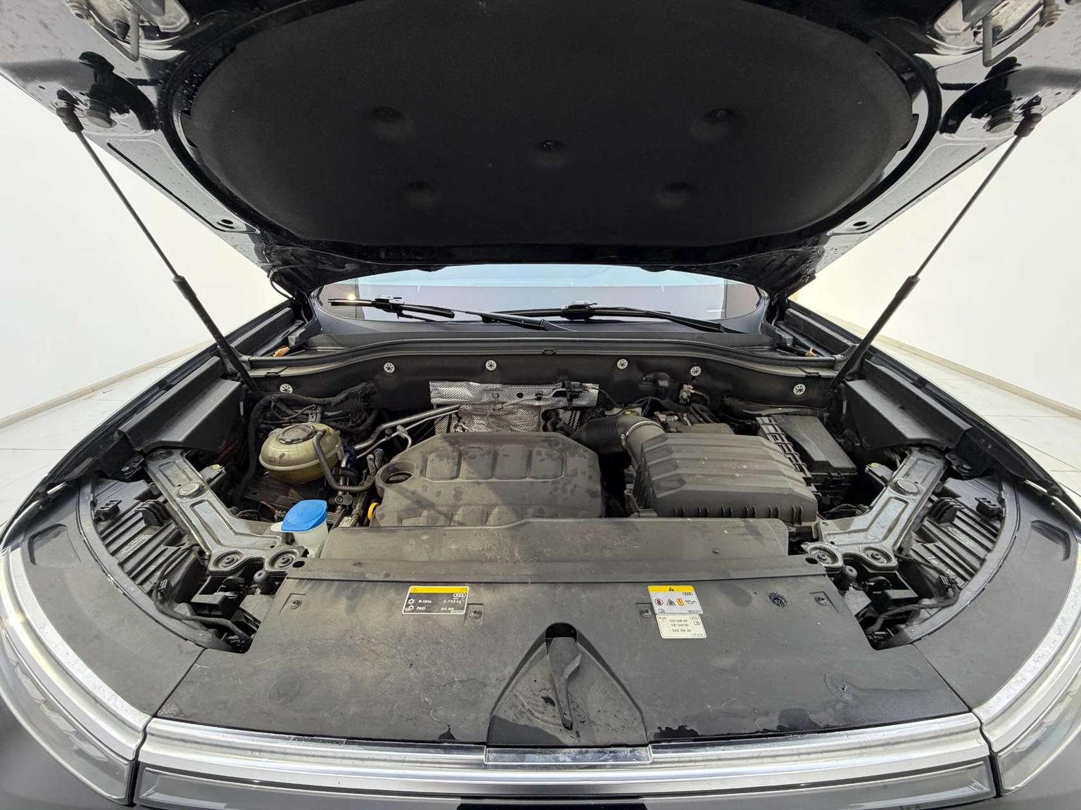 Audi Q6 2023 40TFSI quattro guan yun xing yu lin tao zhuang