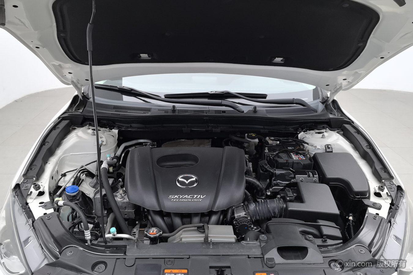 Mazda Mazda3 3 2016 1.5L MT Comfort