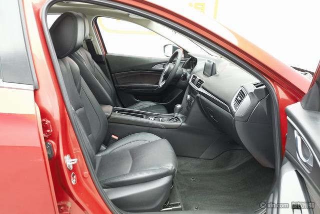 Mazda 3 2017 2.0 L ATPremium V — фото 10