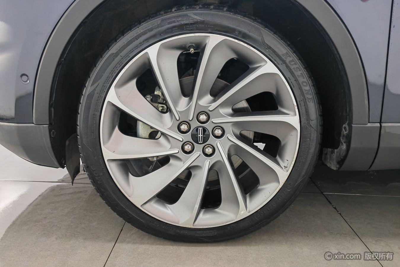 Lincoln Nautilus 2021 2.7T