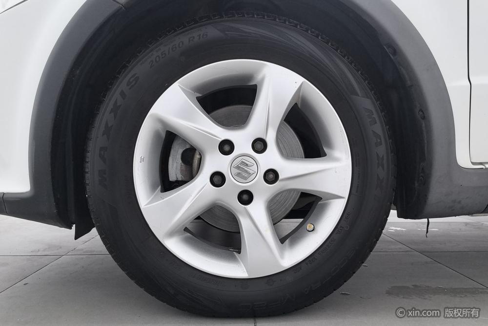 Suzuki SX4, фото 10