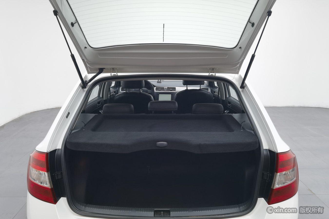 Skoda Rapid Spaceback — фотографии объявления, Фото 21