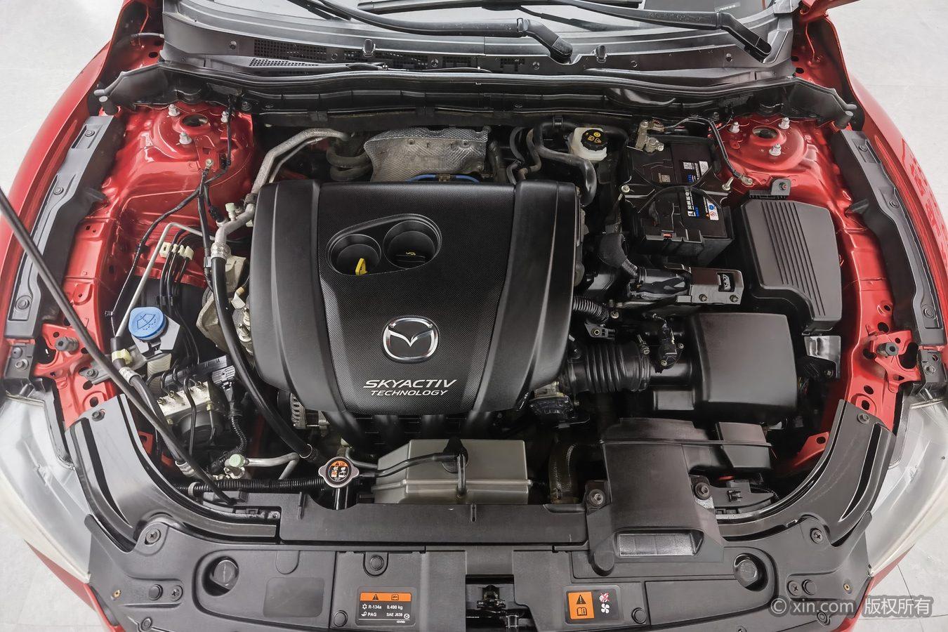 Mazda Atenza 2014 2.0L Luxury