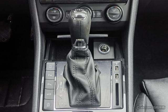 Skoda Superb 2018 TSI 330 DSG V — фото 15