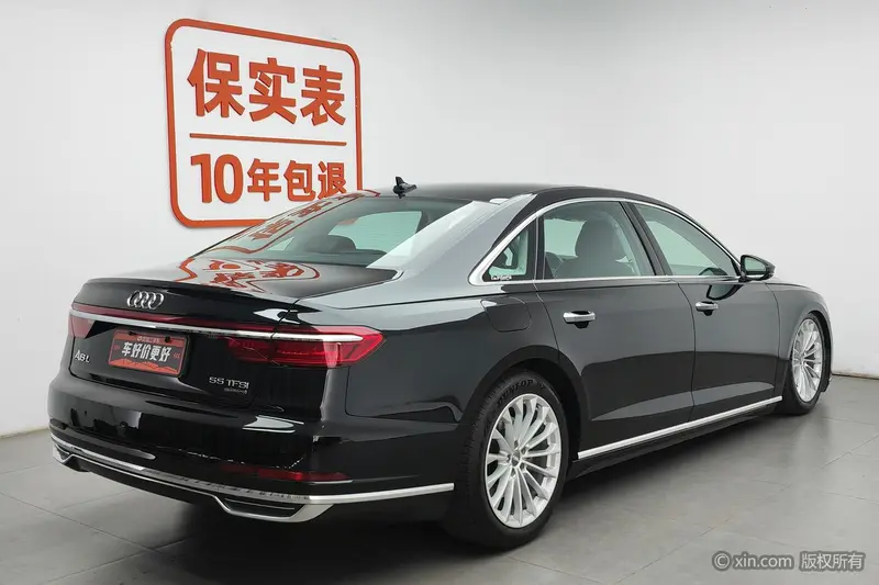 Audi A8 — фото 4