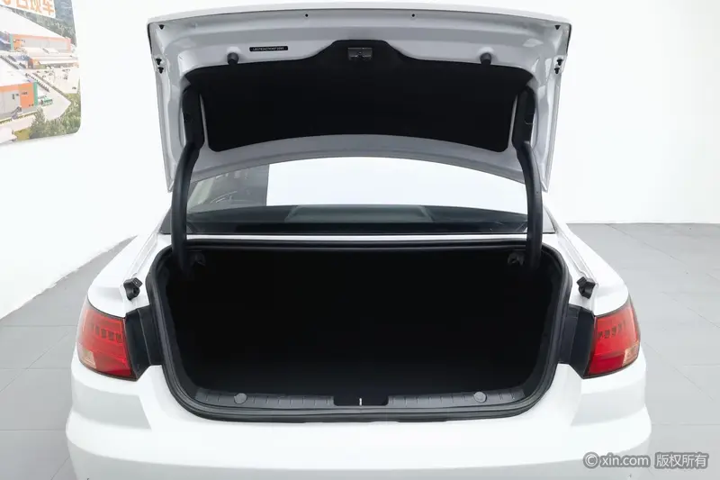 Geely Emgrand GL 1.4T CVT смарт — фото 18