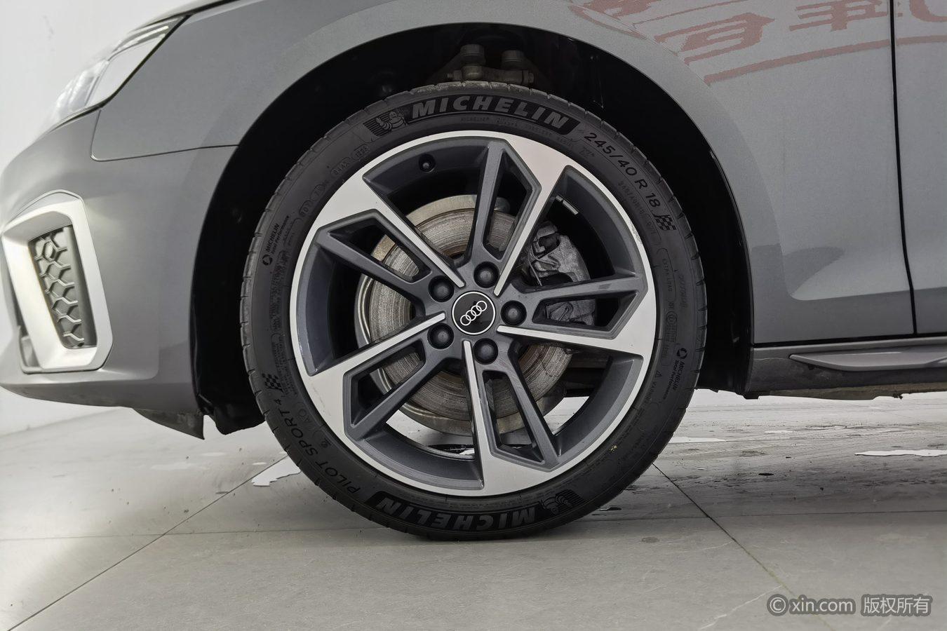 Audi A4L 2023 40 TFSI Fashion