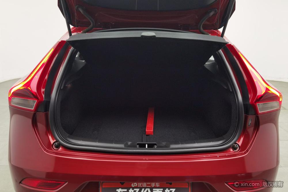 Volvo V40, фото 24